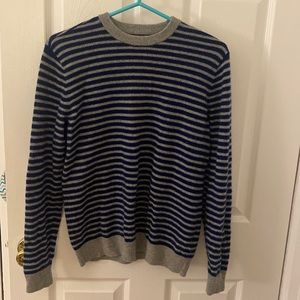 Everlane cashmere original crew neck sweater, size S